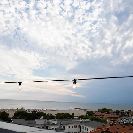 Hotel Laguna Palace 4*