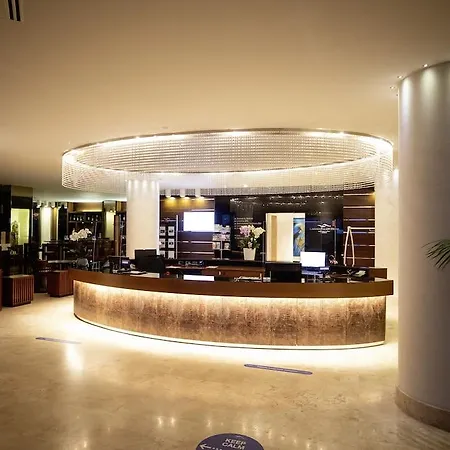 Laguna Palace Hotel