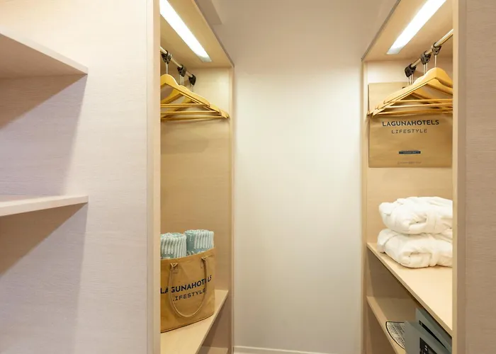 Laguna Palace Szálloda 4*