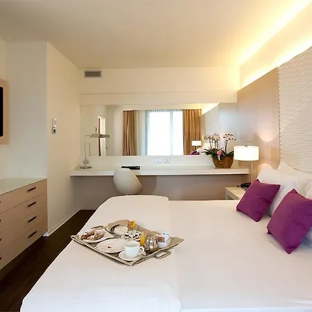 Hotel Laguna Palace 4*