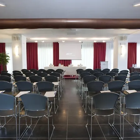 Laguna Palace 4* Grado