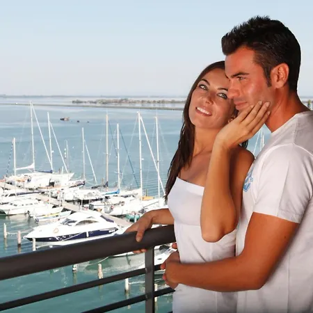 Laguna Palace 4* Grado