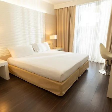 Hotel Laguna Palace