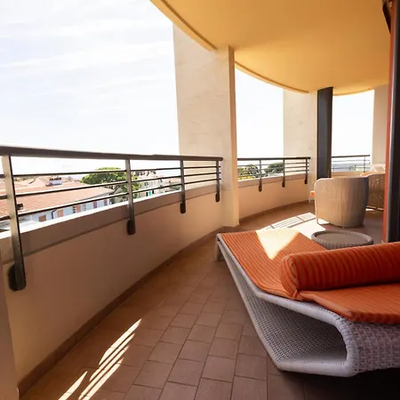 Laguna Palace 4*
