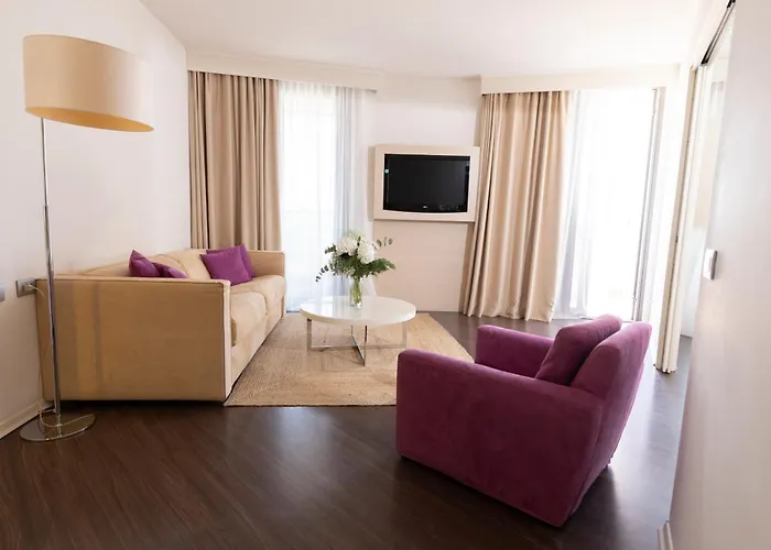 Laguna Palace Готель 4*