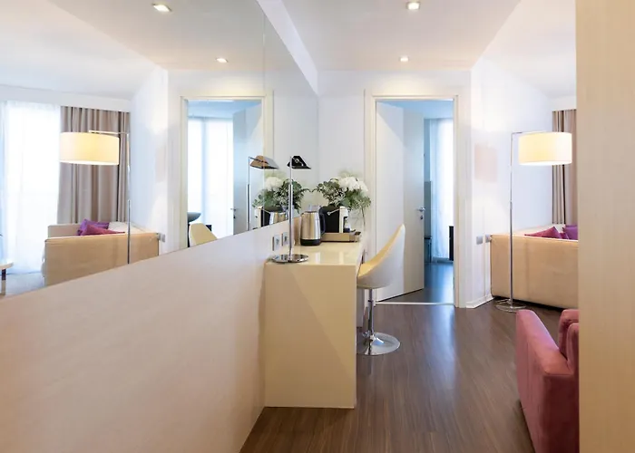 Laguna Palace Градо