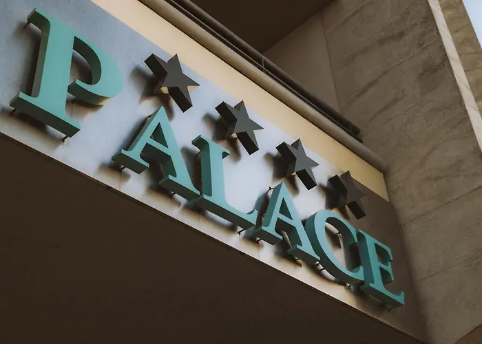 Laguna Palace Готель